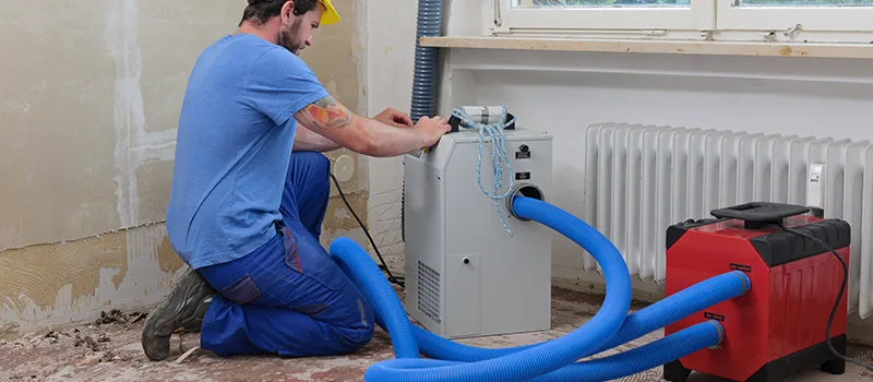 Bathroom Water Removal in Liberty Village, Toronto